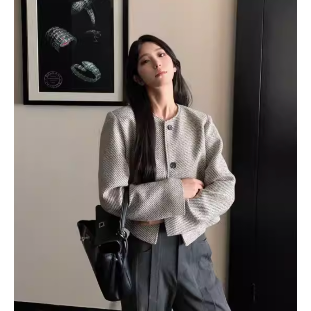 春。自帶一點小高級 簡約氣質小香風 圓領粗花呢短款外套-Euphoria Store-細節圖5