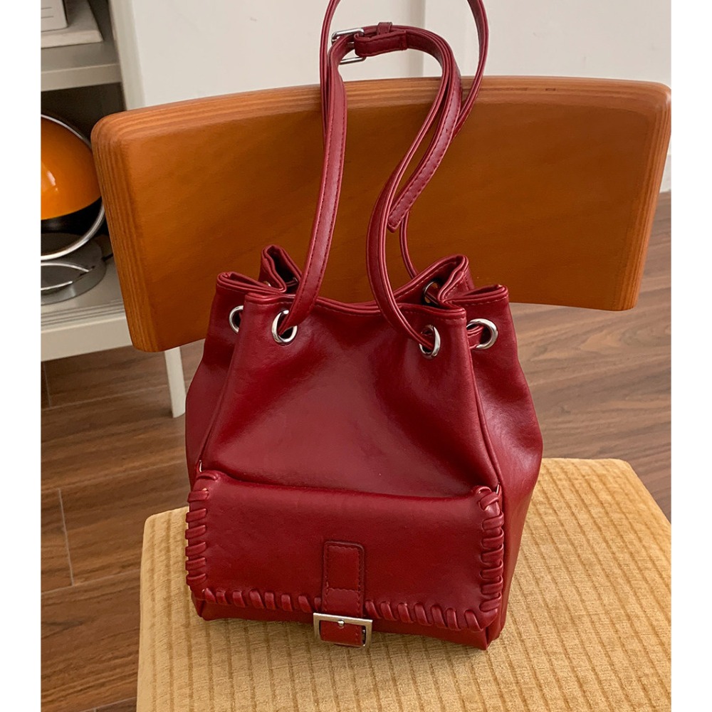 春。韓版甜美小姐姐 減齡百搭軟皮編織大容量單肩斜背水桶包-Euphoria Store-規格圖9