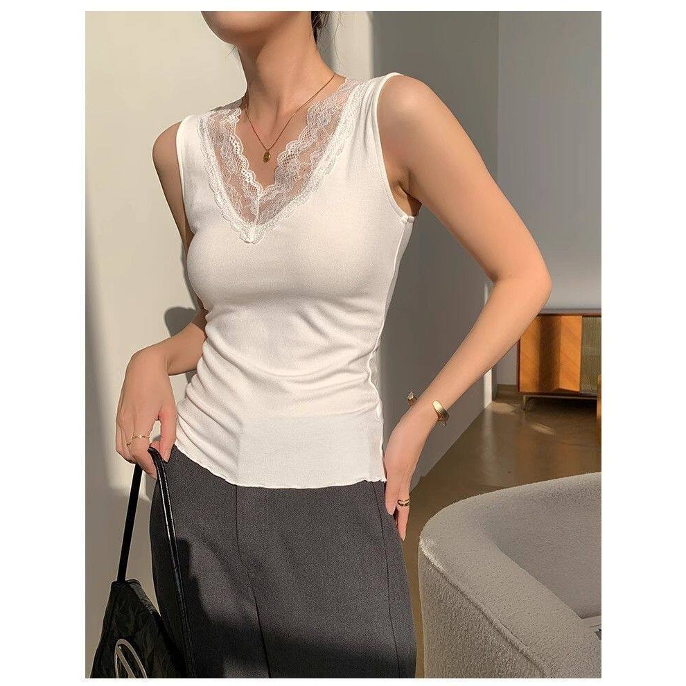 四季。單穿打底都可以 性感蕾絲花邊莫代爾棉V領貼身無袖背心上衣-Euphoria Store-細節圖2