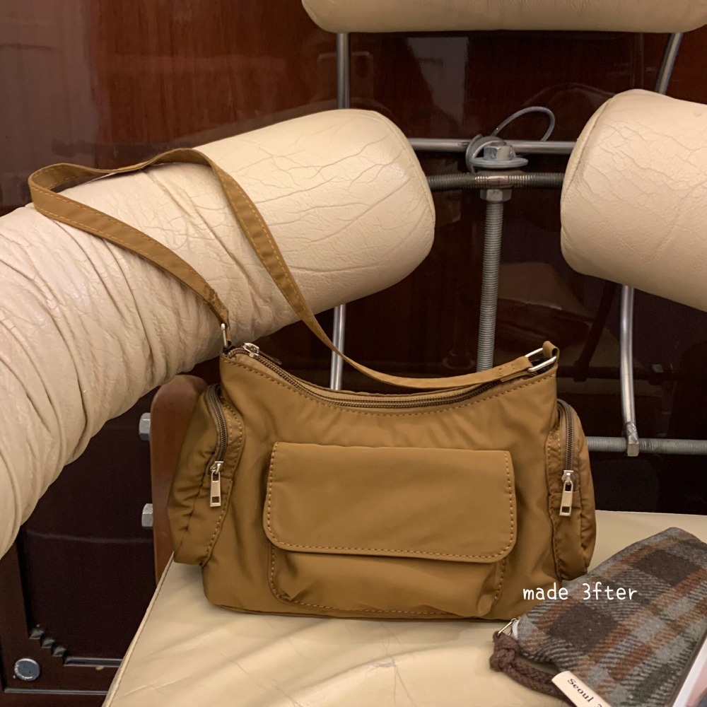 四季。內容量超標!!小小一只超能裝  純色防潑水尼龍單肩包腋下包-Euphoria Store-規格圖8