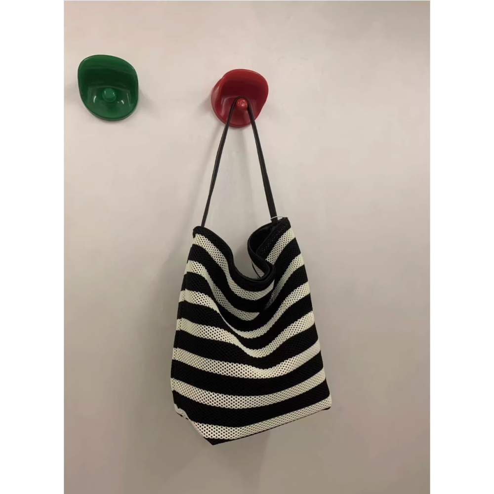 四季。自帶高級感 慵懶輕便大容量 撞色黑色條紋單肩包托特包流浪hobo包-Euphoria Store-細節圖6