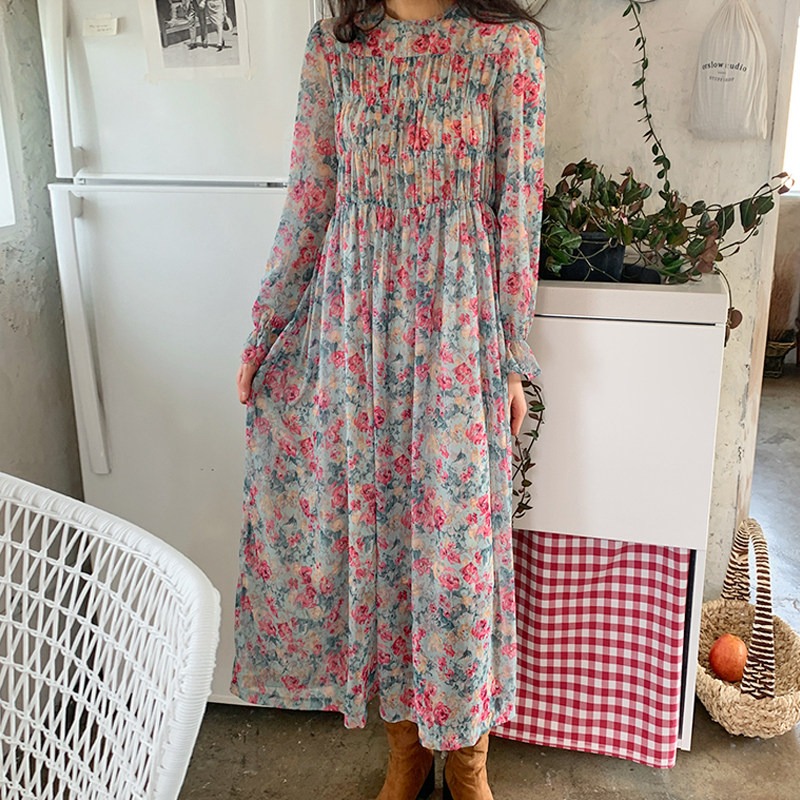 早春。韓chic甜美小碎花 圓領褶皺設計感 寬鬆長款泡泡收袖連身裙洋裝-Euphoria Store-細節圖4