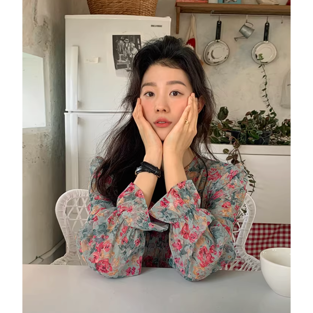 早春。韓chic甜美小碎花 圓領褶皺設計感 寬鬆長款泡泡收袖連身裙洋裝-Euphoria Store-細節圖9