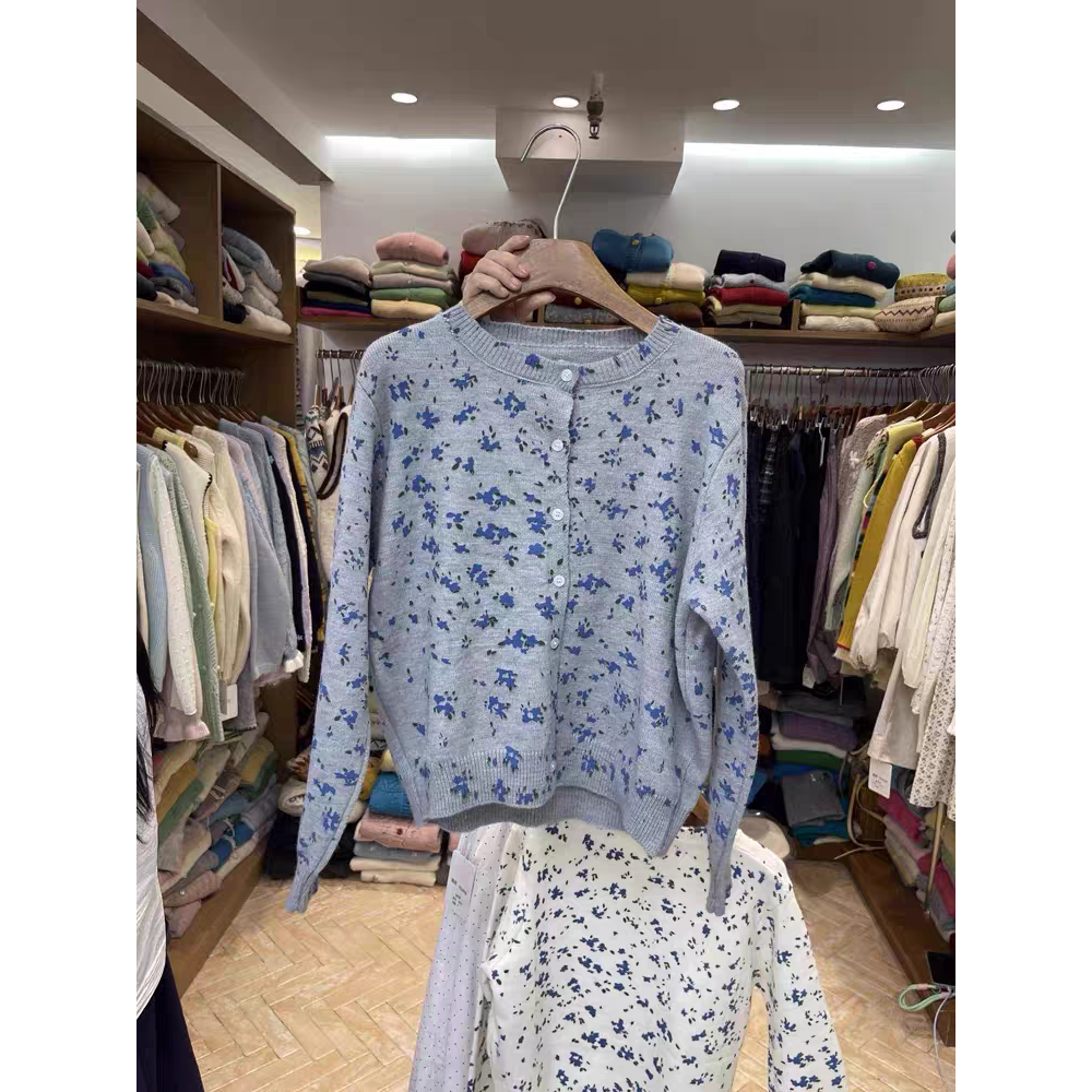 春。法式街古氣質 清新減齡小碎花 單排扣圓領親膚細針織外套上-Euphoria Store-規格圖1