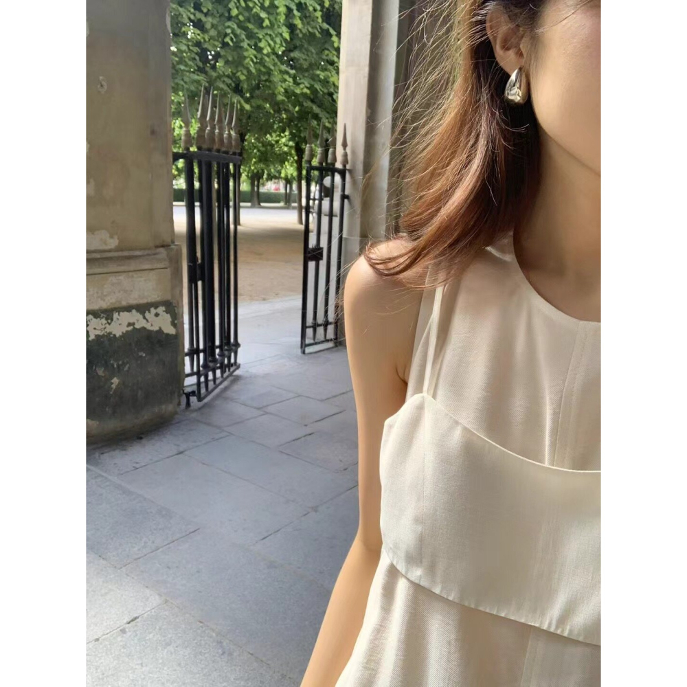 夏。韓系chic 極簡氣質小姐姐 疊穿造型短款吊帶馬甲+飄逸A字無袖背心連身裙洋裝-Euphoria Store-細節圖6