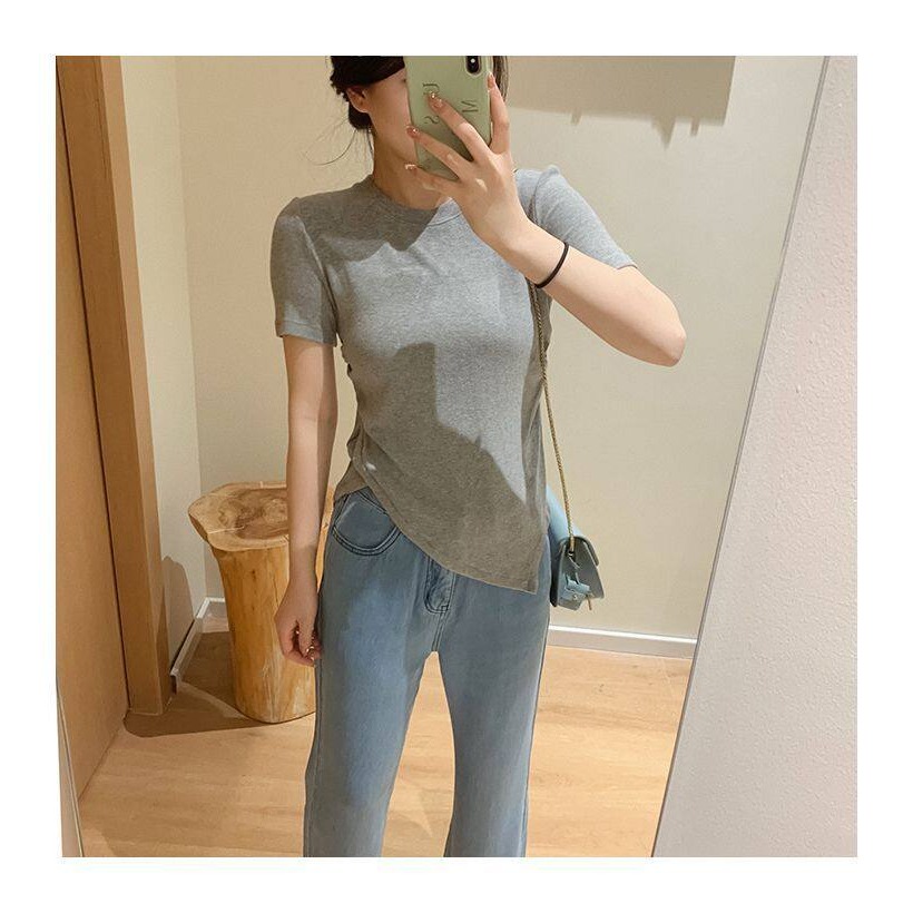 夏。簡約帶點小設計 修身顯瘦 下擺不規則腰側褶皺圓領短袖T恤上衣-Euphoria Store-細節圖4