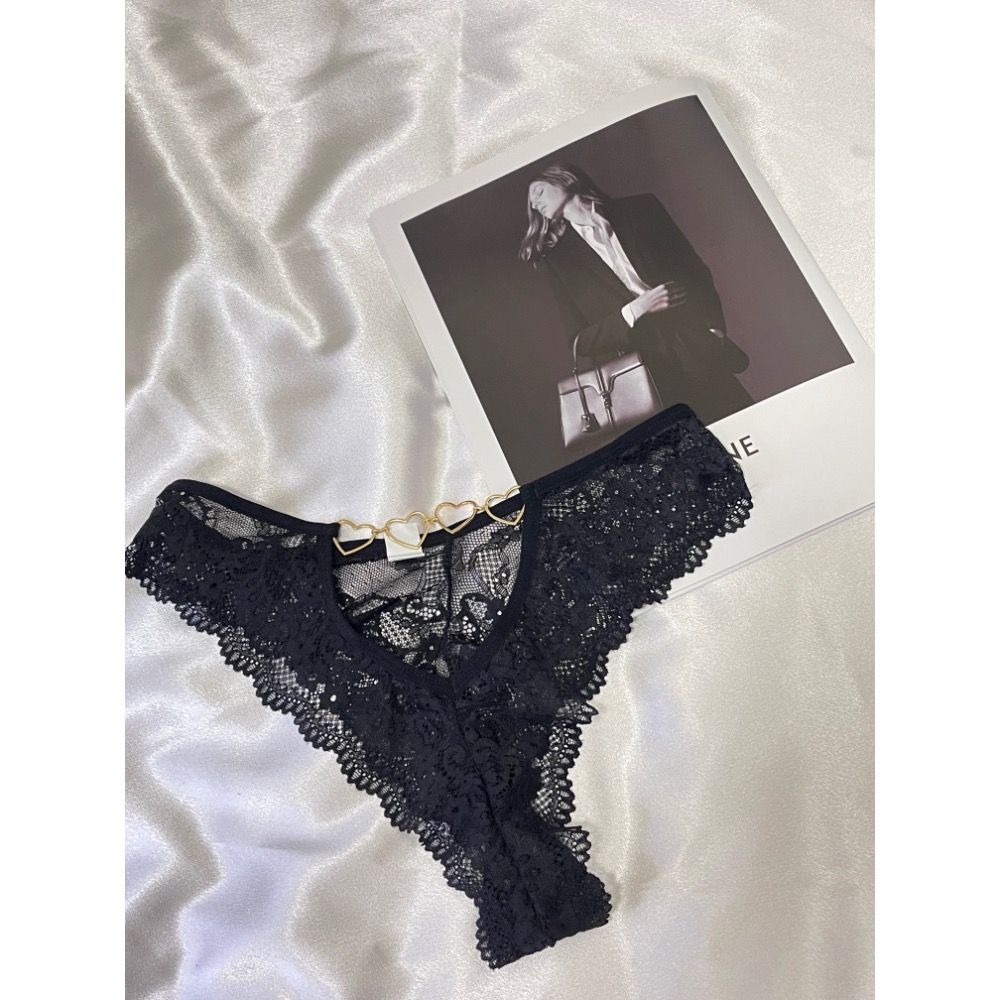 【任選三件只要$599】FU0018 法式愛心吊飾蕾絲丁字褲-細節圖2