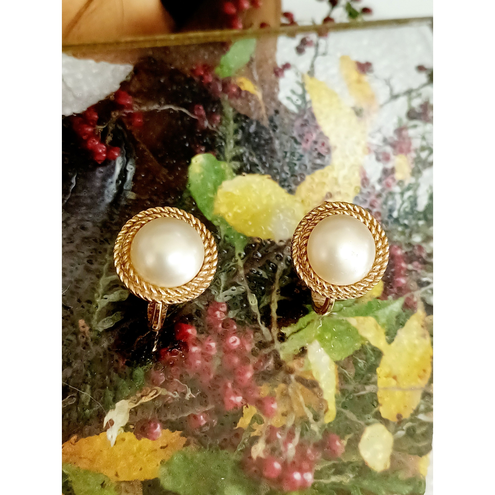 vintage jewelry Trifari 典雅金色仿珍珠圓形夾式耳環 820元-細節圖6