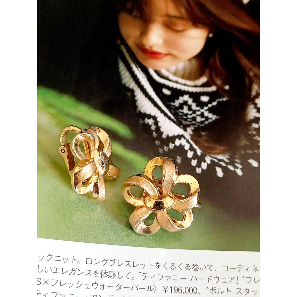 vintage jewelry Trifari 典雅金色花朵蝴蝶結 夾式耳環 980元-細節圖8