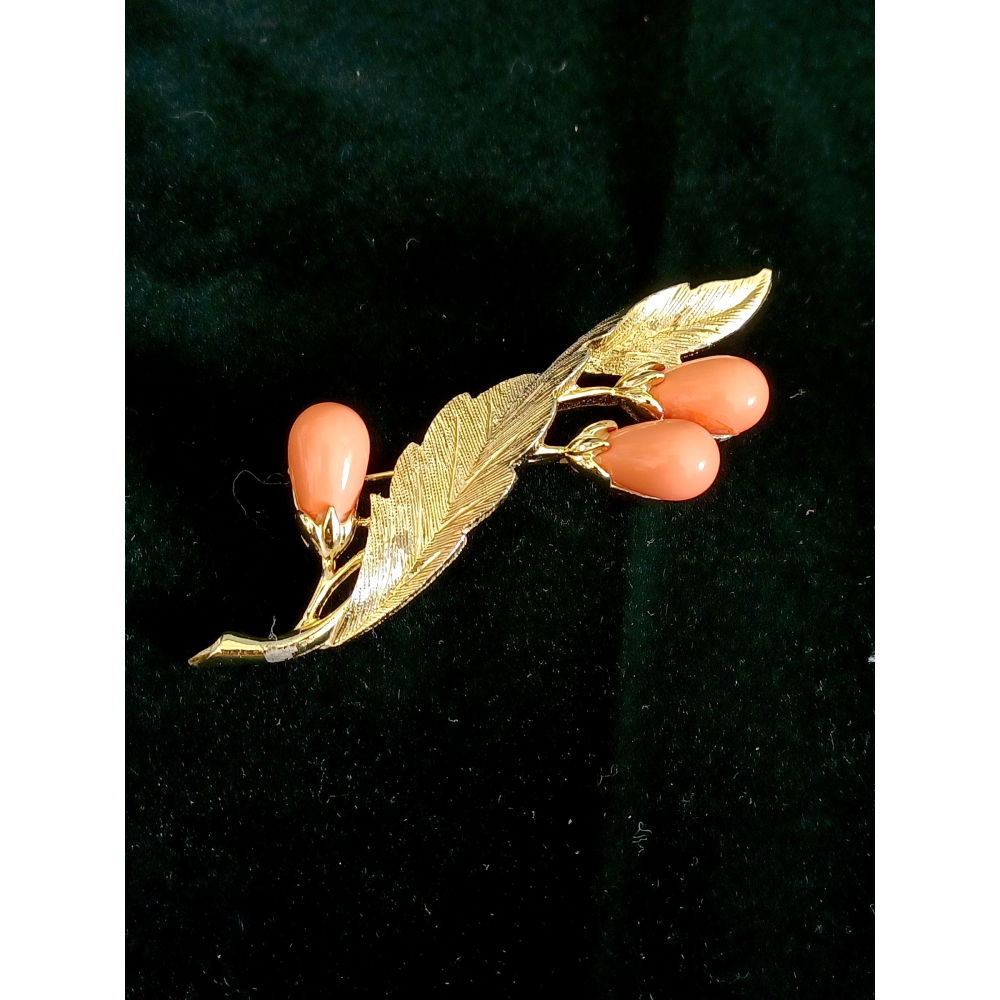 vintage jewelry Sarah cov  金色仿橙色珊瑚葉 別針 1280元-細節圖5