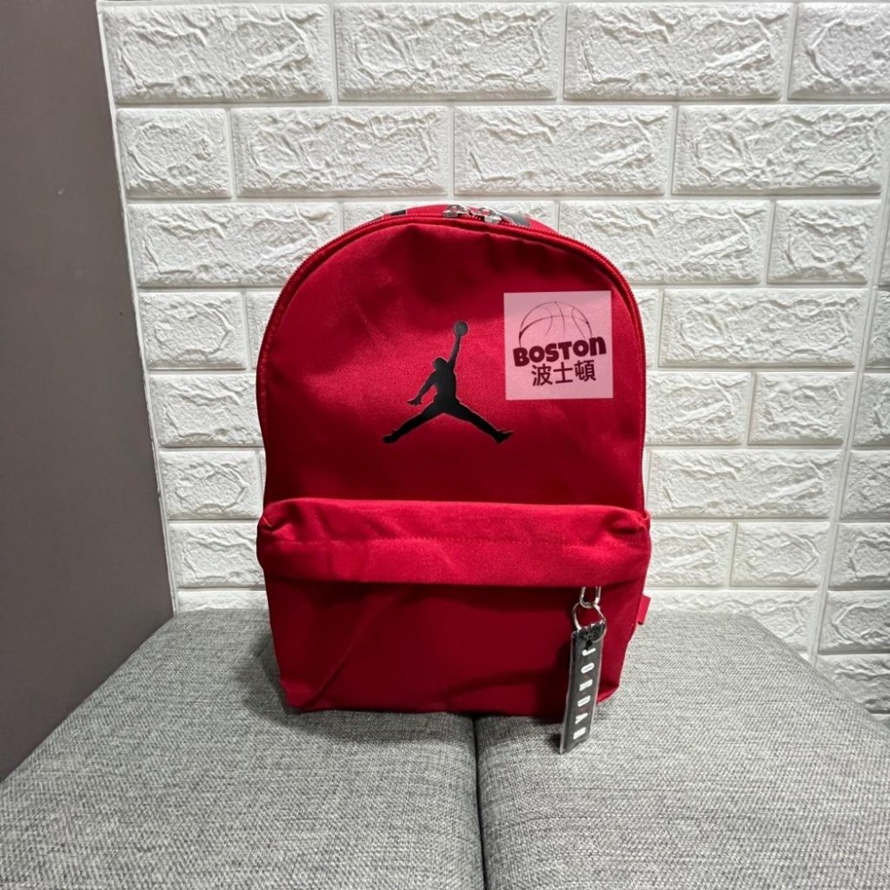 Nike Jordan Air 後背包 小包 兒童  喬丹 雙肩背 包包 書包 綠DV5304321 紅687 粉663-細節圖3