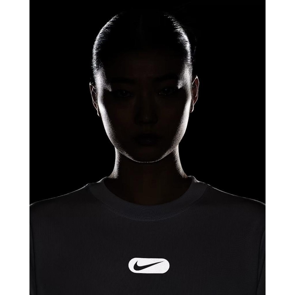 Nike Sportswear Club 短袖 T恤 上衣 運動 休閒 寬版 女 HQ1699 黑 010 藍 423-細節圖7