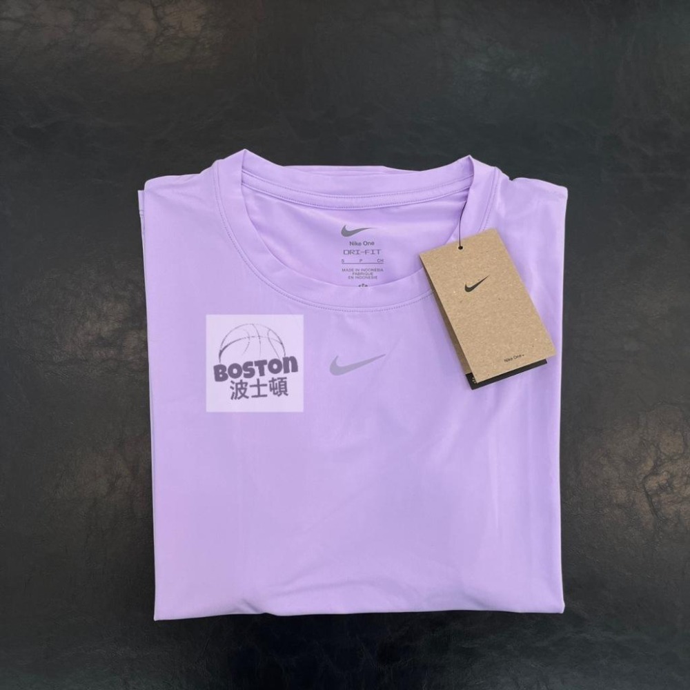 Nike 女款 排汗衣 慢跑衣 上衣 瑜珈 跑步 速乾 透氣 短袖 亮紫 FN2799512 深紫509 綠361-細節圖2