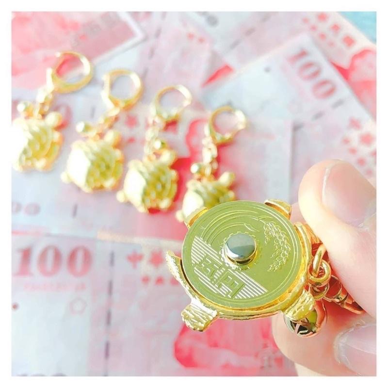 現貨🔥日本製 金龜抱錢五円轉運鑰匙圈 招財祈福小物 轉運 吊飾-細節圖4