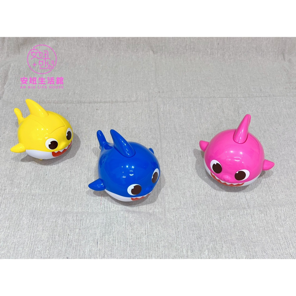 韓國babyshark 碰碰狐 唱歌/發光 鯊魚寶寶 鯊魚爸爸 鯊魚媽媽 一組3隻-細節圖4