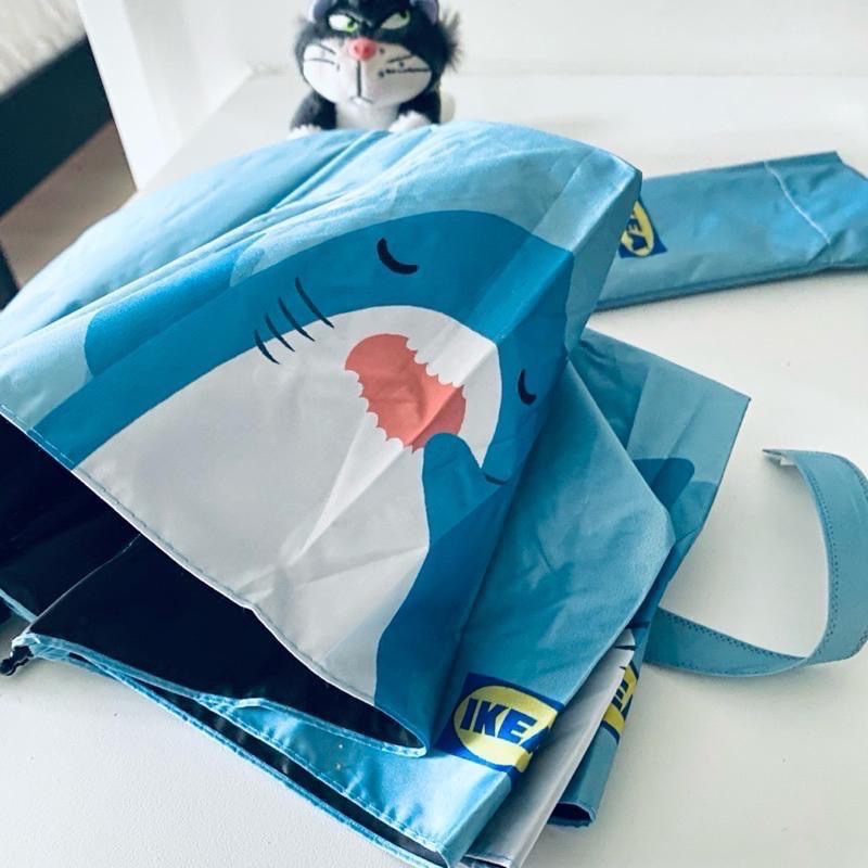 回頭率超高！【IKEA_鯊鯊折疊傘】可愛到尖叫 超萌晴雨兩用傘 限量 全新現貨-細節圖6