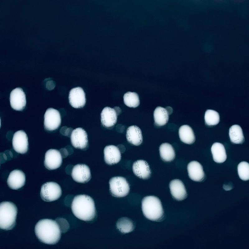 眼睛疲勞救星！【日本Alphax_無壓力護眼罩】手機.電腦族必備 神奇眼罩 獨特孔洞設計 正貨-細節圖4