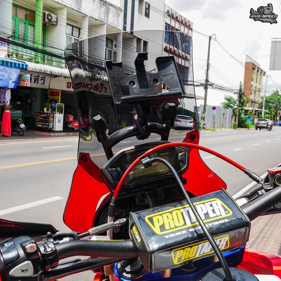 預購 CT125 鋁製後貨架  顏色 :   黑、銀  不想原廠大面積厚重感的貨架嗎  這款簡約 鋁製的後貨架-細節圖5