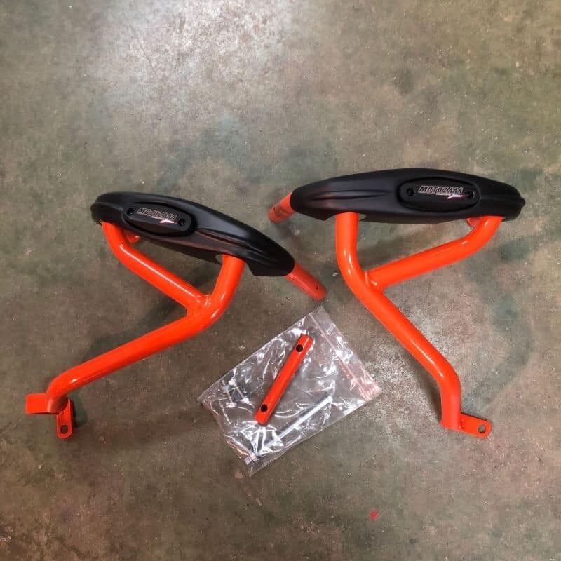 預購 YAMAHA  MT15 MOTOZAAA  引擎保桿 浩哥部品-細節圖4