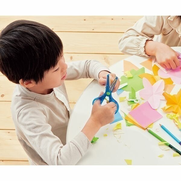 【現貨 日本製🇯🇵】KUTSUWA 兒童專用學習剪刀｜安全設計｜左手/右手剪刀｜輕量不鏽鋼｜小學生剪刀-細節圖2