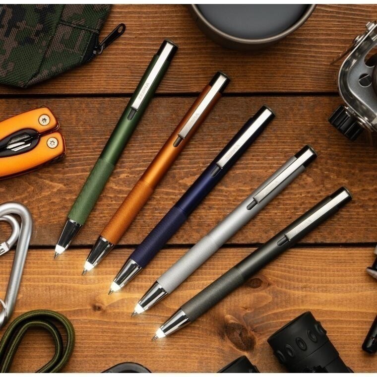 【現貨】【日本製🇯🇵】Zebra LED燈光原子筆｜露營・夜間書寫・緊急備用 | LED燈筆 夜光筆-細節圖10