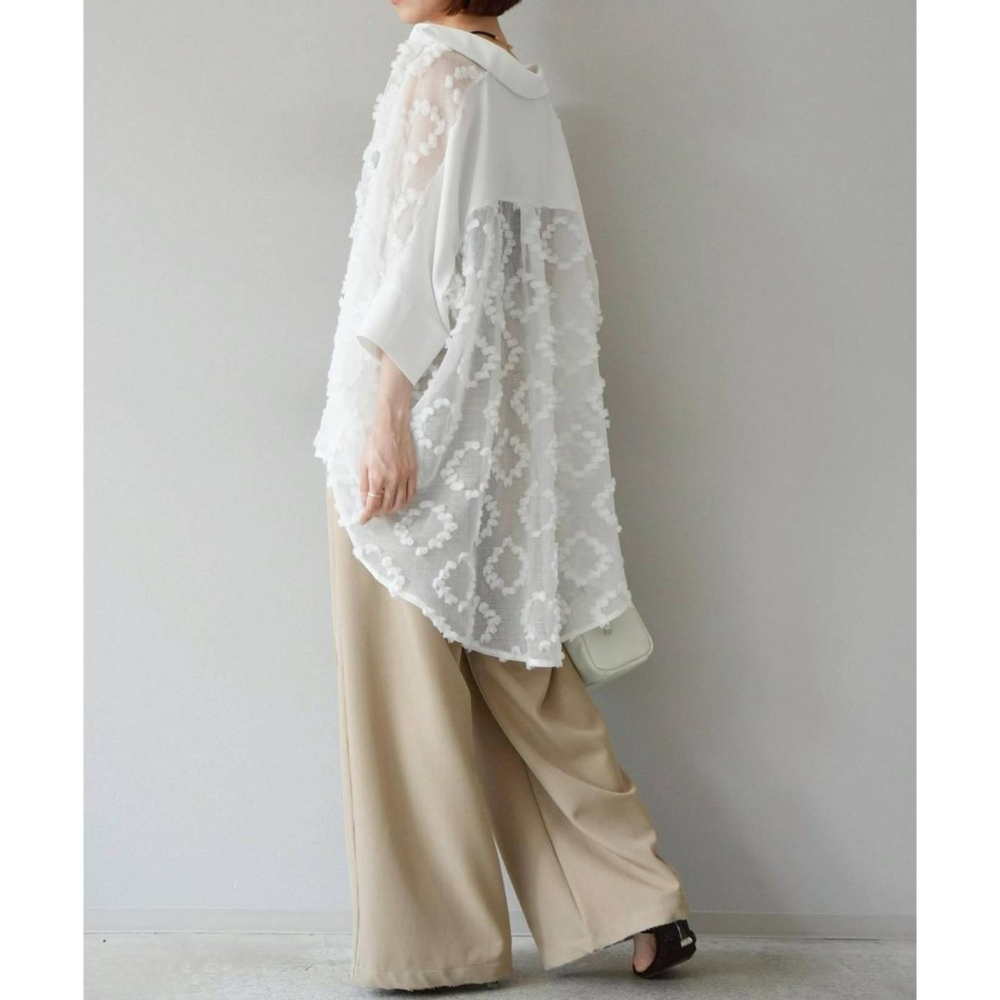 日- 立體花紋透膚衫-1色-細節圖8