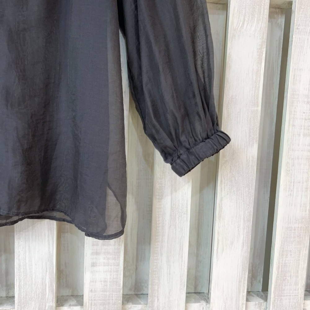 日-透膚垂袖上衣-1色-細節圖4