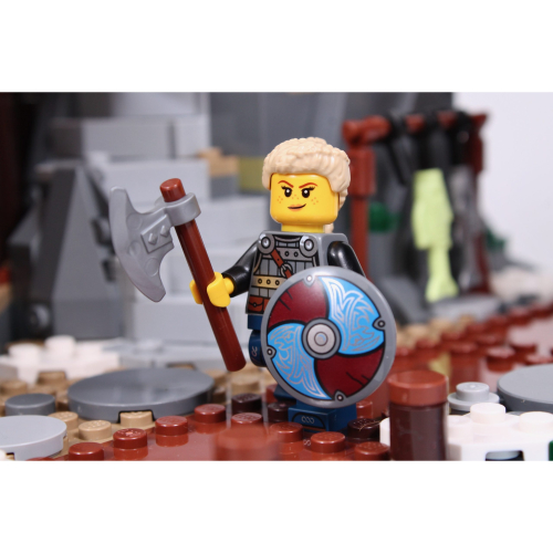 [qkqk] 全新現貨 LEGO 21343 盾斧女 樂高中世紀系列