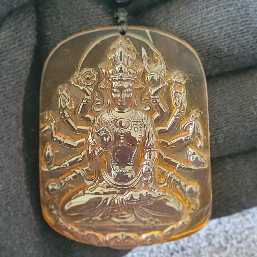 【母親節禮物已過爐】天然原礦琥珀蜜蠟 茶珀千手觀音陽雕吊墜 大師精工 現貨速發-細節圖2