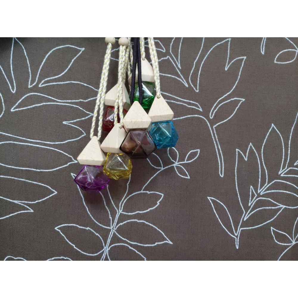 【321go】 菱形擴香瓶  菱形擴香木瓶吊飾 擴香石 精油 香水瓶吊飾-細節圖2