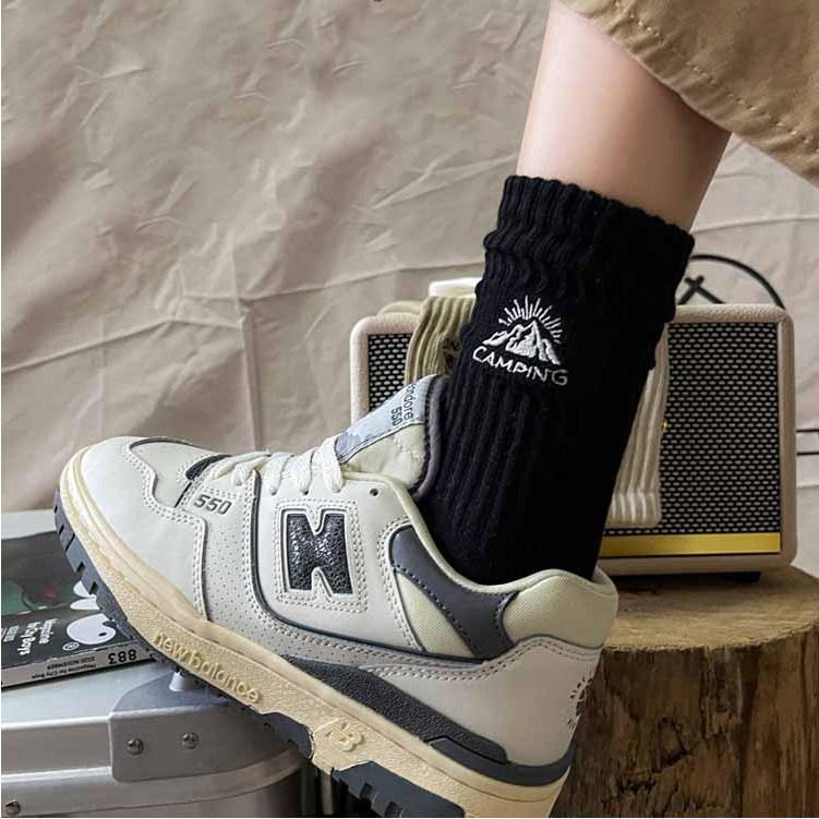 台灣公司貨 街頭 雪山 山脈 刺繡襪 中筒襪 長襪 露營 雪山襪 戶外 透氣 棉 刺繡襪子 直條紋襪-細節圖2