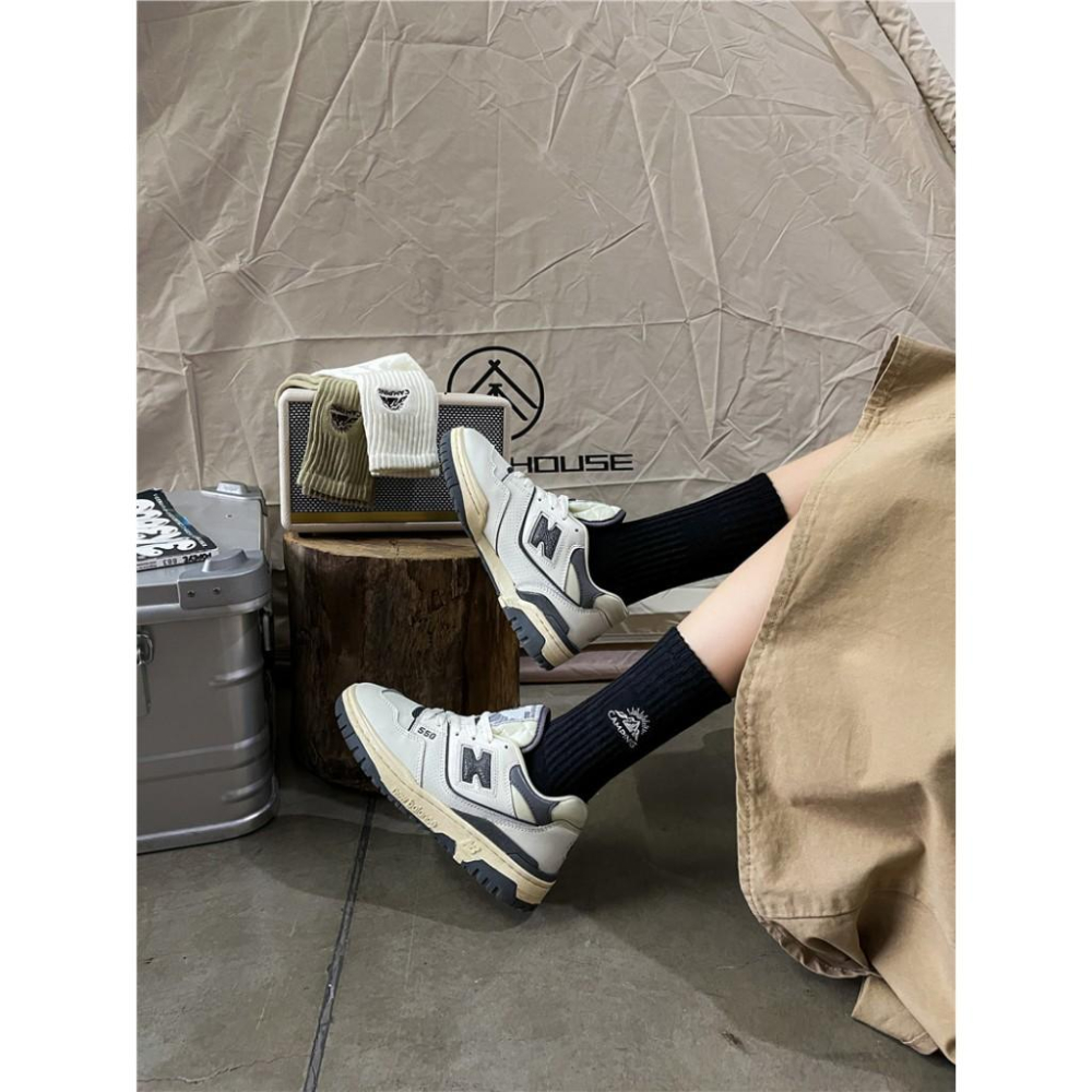 台灣公司貨 街頭 雪山 山脈 刺繡襪 中筒襪 長襪 露營 雪山襪 戶外 透氣 棉 刺繡襪子 直條紋襪-細節圖3