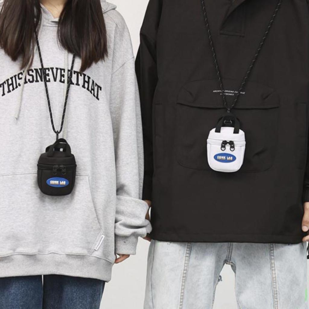 2023 台灣公司貨 防潑水 斜背 超小包 掛包 腰包 防潑水拉鍊 胸包 廢物包 斜背 零錢包-細節圖3