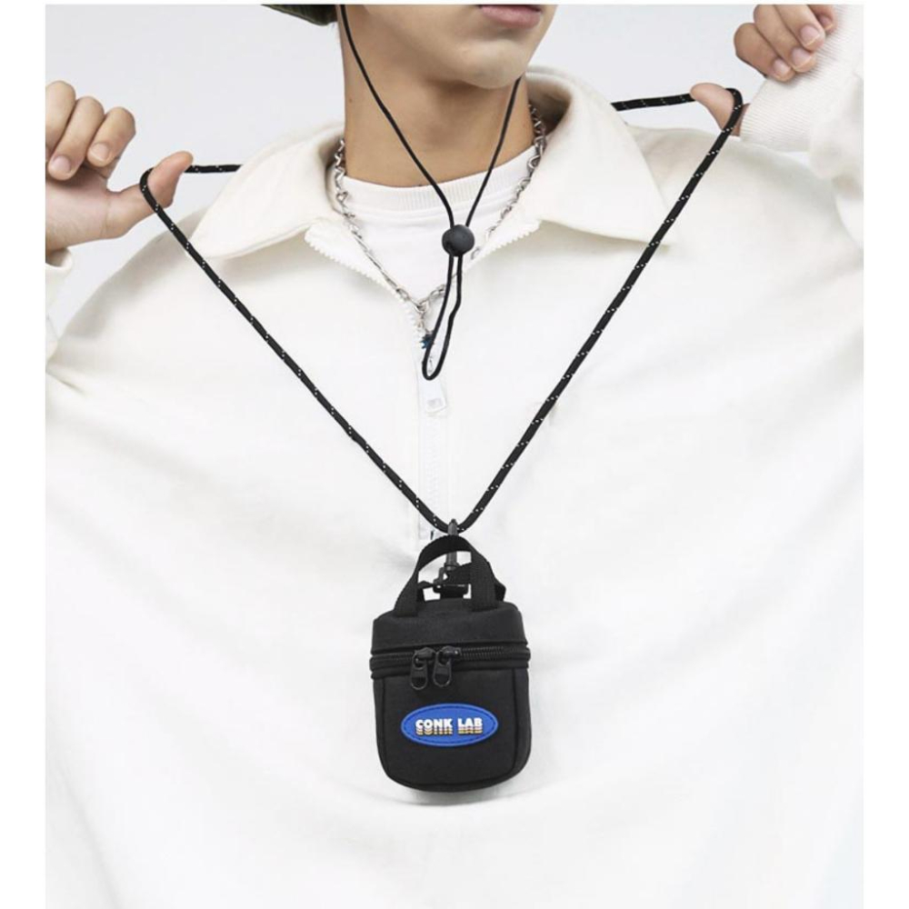 2023 台灣公司貨 防潑水 斜背 超小包 掛包 腰包 防潑水拉鍊 胸包 廢物包 斜背 零錢包-細節圖6