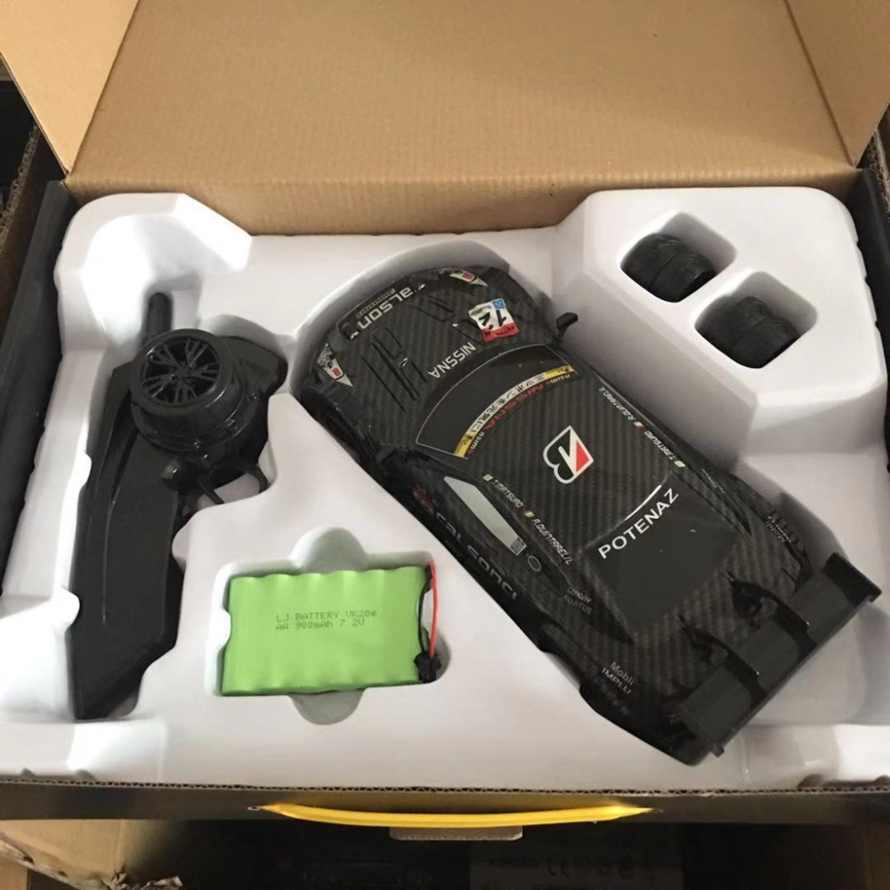 【現貨】遙控車 GTR 甩尾車 遙控甩尾車 充電版 遙控跑車 遙控賽車 1/18 4WD 飄移車 良品商城-細節圖9