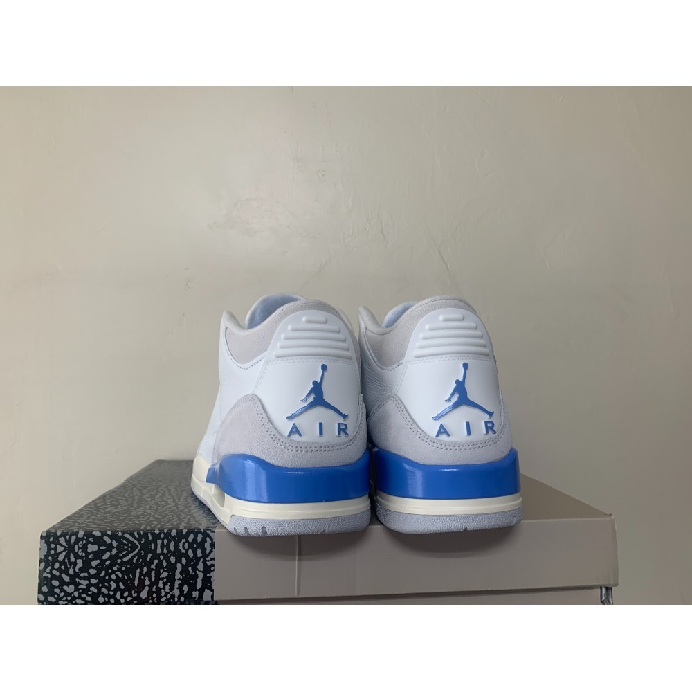Air Jordan 3 Retro High OG “UNC Lucky Short” 北卡藍-細節圖4