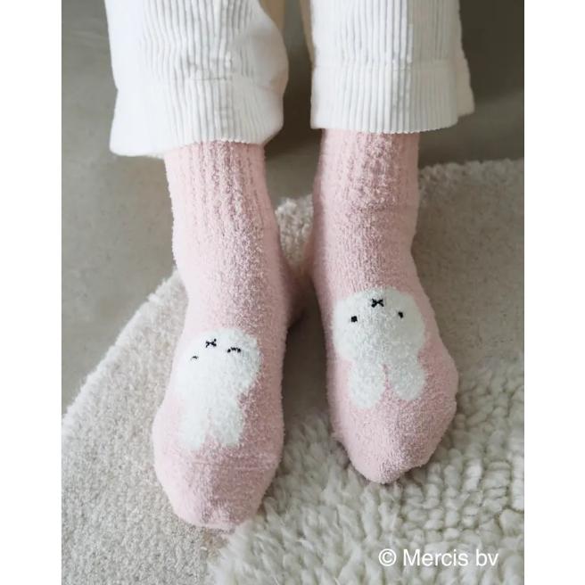 現貨直接出 日本帶回 日本製 miffy x 靴下屋 聯名襪子 毛絨絨 冬天暖襪 可愛襪子 米飛兔 米菲 Tabio-細節圖3