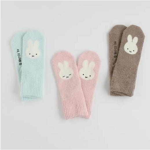 現貨直接出 日本帶回 日本製 miffy x 靴下屋 聯名襪子 毛絨絨 冬天暖襪 可愛襪子 米飛兔 米菲 Tabio-細節圖4