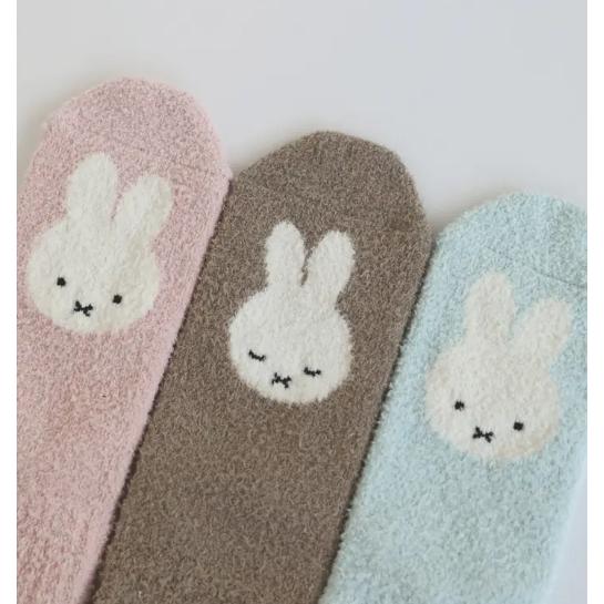 現貨直接出 日本帶回 日本製 miffy x 靴下屋 聯名襪子 毛絨絨 冬天暖襪 可愛襪子 米飛兔 米菲 Tabio-細節圖5