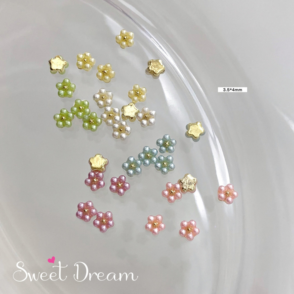 【美甲飾品】迷你金底高亮珍珠小花。美甲珍珠。立體小花。珍珠五瓣花。金底珍珠花。美甲小花。美甲鑽飾。珍珠飾品。指甲珍珠。-細節圖6