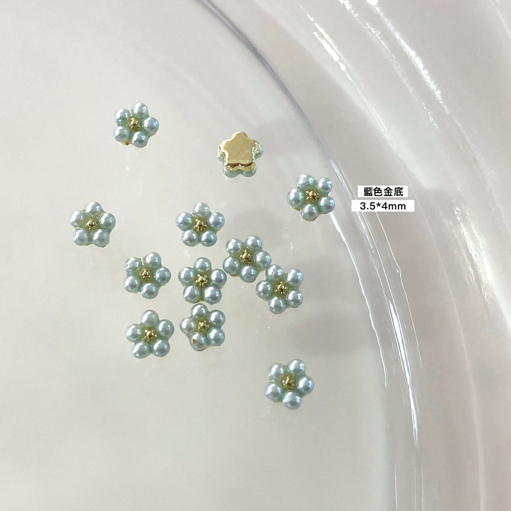 【美甲飾品】迷你金底高亮珍珠小花。美甲珍珠。立體小花。珍珠五瓣花。金底珍珠花。美甲小花。美甲鑽飾。珍珠飾品。指甲珍珠。-規格圖7