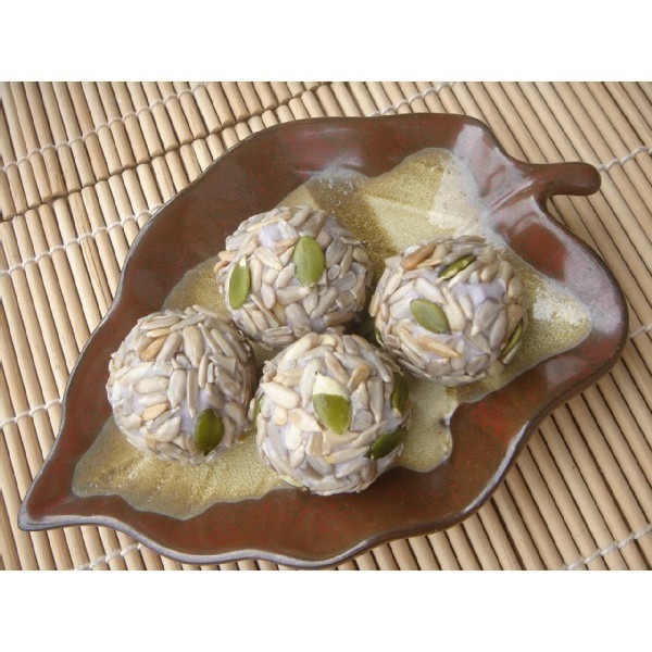 【蝦鮮生蟹小姐】彩虹果 12入/*外皮是南瓜子.內餡為紅豆泥!**每盒110元**-細節圖5