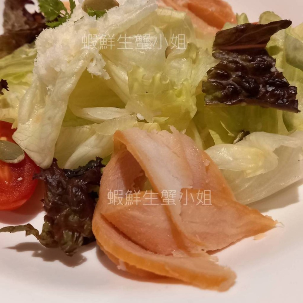 【蝦鮮生蟹小姐】煙燻雞肉 1公斤/包  ㊝嚴選雞胸肉，以獨門的煙燻製法，美味更升級！㊝**單包290元**-細節圖3