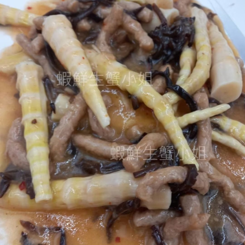 【蝦鮮生蟹小姐】鮮嫩劍筍  1公斤/包 *嚴選醃漬劍筍加上素肉絲搭配素沙茶醬遇上辣椒醬酸香微辣**每包290元**-細節圖2