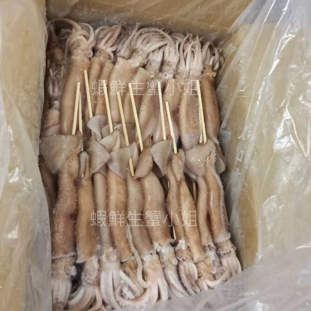 【蝦鮮生蟹小姐】魷魚串 A 100-140克/隻 一箱80隻裝  *免運！ **每箱4160元**-細節圖2
