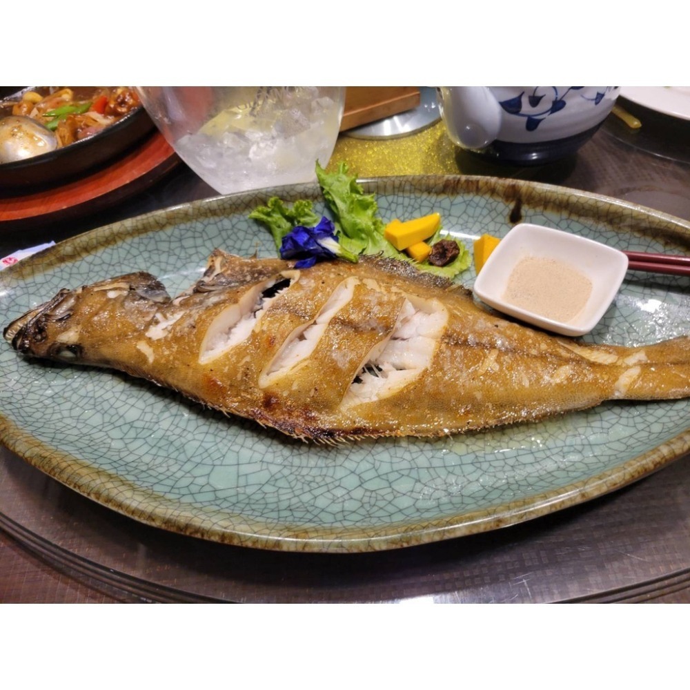 【蝦鮮生蟹小姐】整尾大比目魚(小扁鱈) 600-800克/隻  *魚肉雪白細緻，鮮嫩可口**每隻360元**-細節圖6