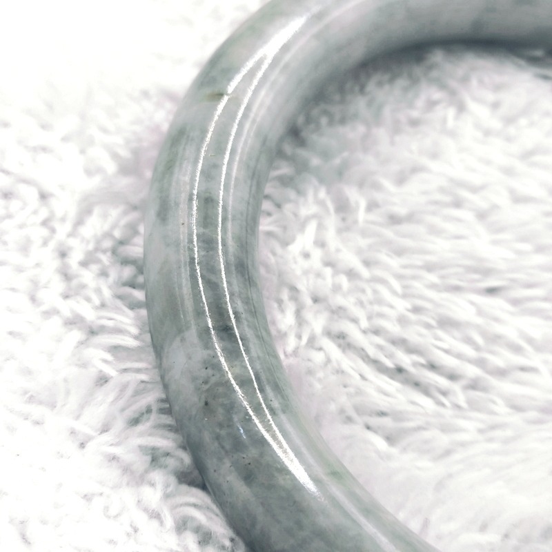 天然緬甸翡翠 A 貨－18圍灰底飄花平安鐲（正圈）-細節圖6