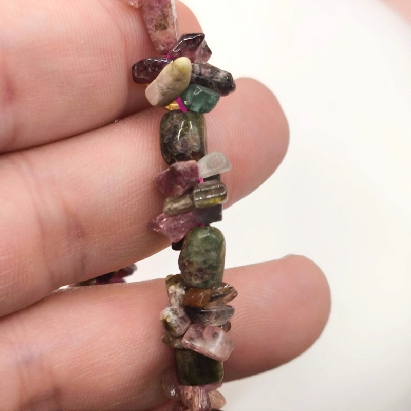 【森之祕境】紫水晶 x 綠玉髓｜藤蔓風碎晶編織手鍊 13.5×7.4mm 扭珠｜手圍12~16cm｜提升專注・安定心緒-細節圖3