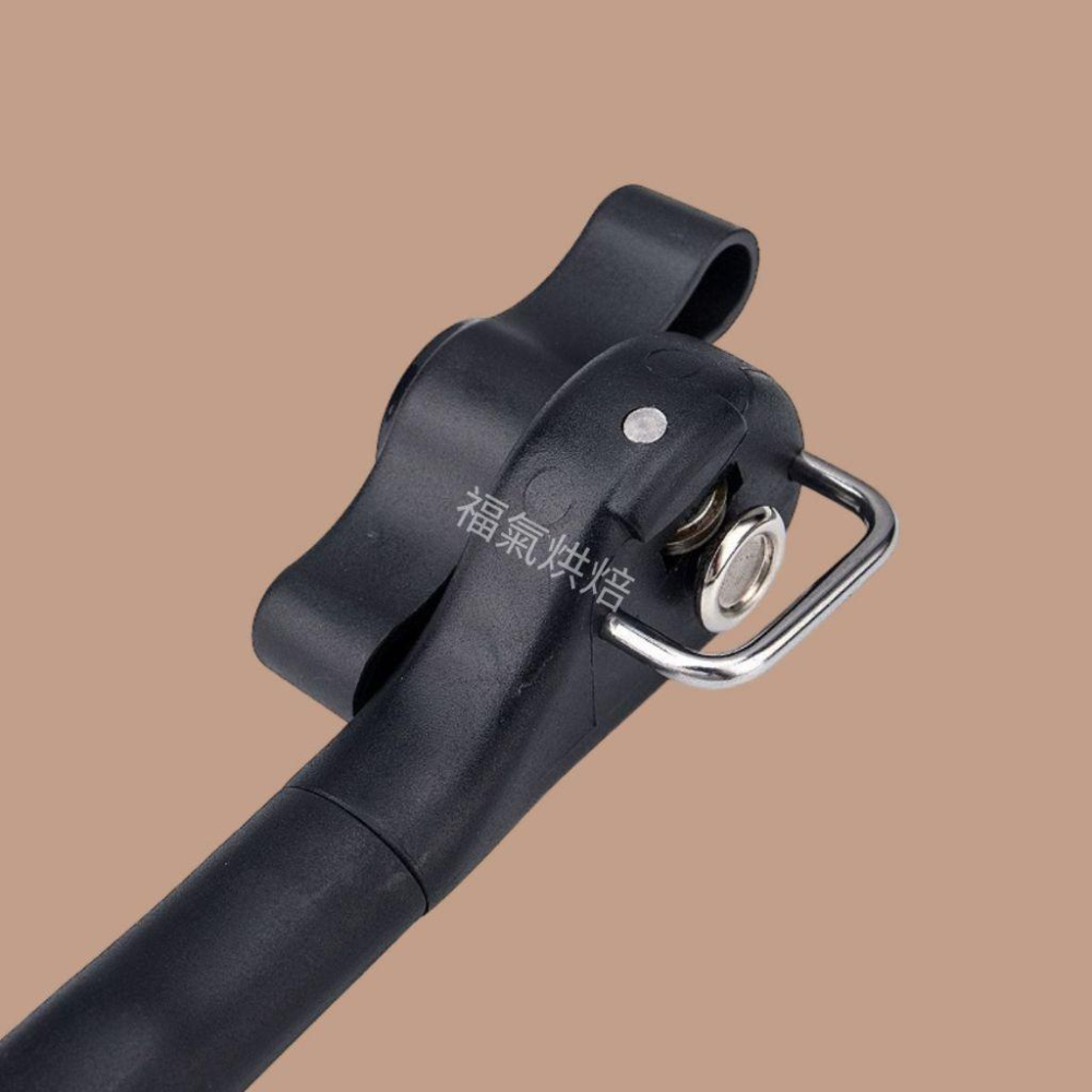 【福氣烘焙】不鏽鋼罐頭開罐器(黑) 1入 安全開罐器 旋轉式開罐器 開罐神器 不割手開罐器 可懸掛收納-細節圖4
