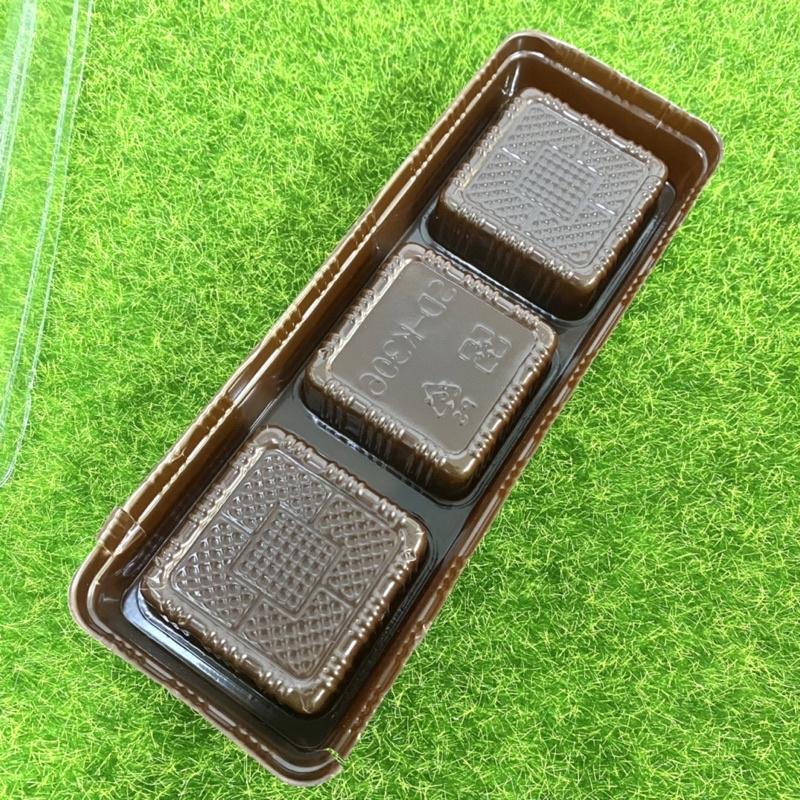 【福氣烘焙】<台灣製>3粒蛋黃酥盒*10組 210*75mm  透明塑膠盒 需訂書針,膠帶封口-細節圖3